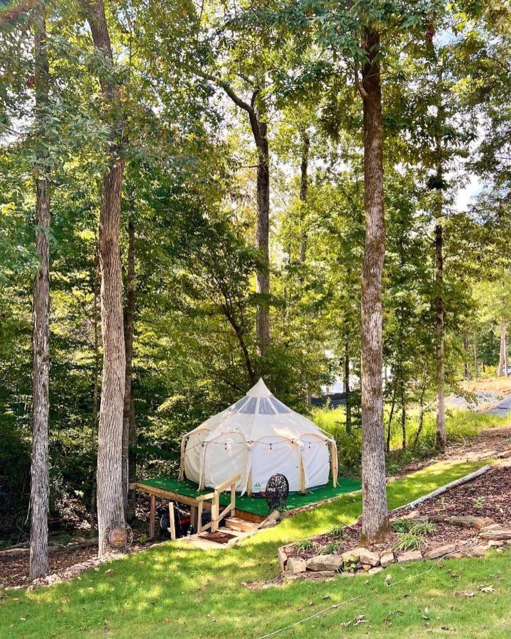 The Aries-A Stargazing, Luxury Glamping Tent Rogersville Esterno foto